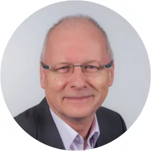 Associà-gérant et experte en gouvernance, stratégie et outils digitaux